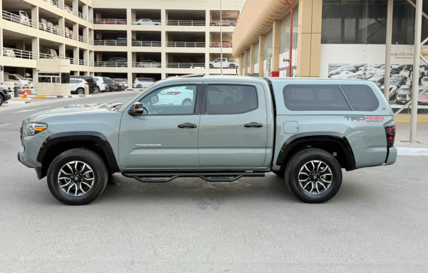 Toyota Tacoma 2023/ Green LHD Petrol AT Pickup 4WD view 13