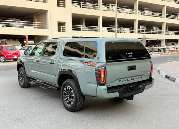 Toyota Tacoma 2023/ Green LHD Petrol AT Pickup 4WD view 14