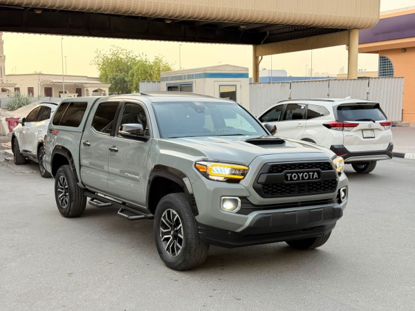 Toyota Tacoma 2023/ Green LHD Petrol AT Pickup 4WD view 18