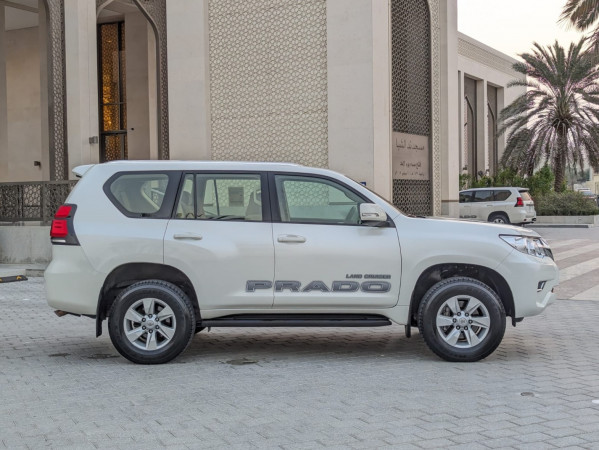 Toyota LAND CRUISER PRADO 2023  White LHD Petrol AT SUV 4WD view 18