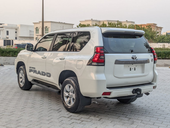 Toyota LAND CRUISER PRADO 2023  White LHD Petrol AT SUV 4WD view 19