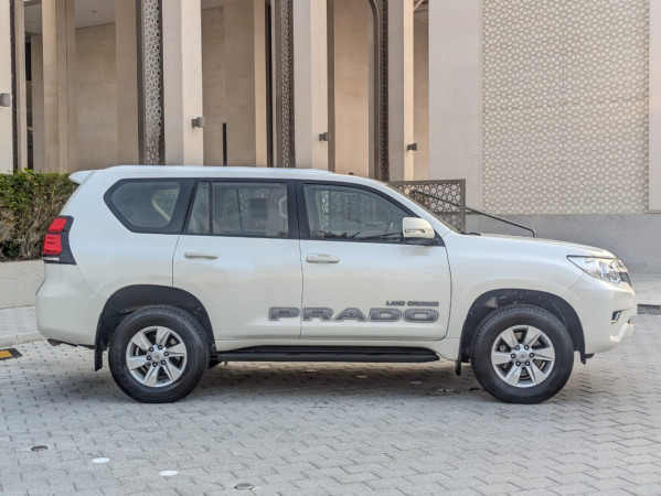 Toyota LAND CRUISER PRADO 2023  White LHD Petrol AT SUV 4WD view 18