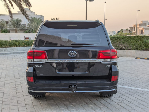 Toyota Land Cruiser 2018  Black LHD Diesel AT SUV 4WD view 12