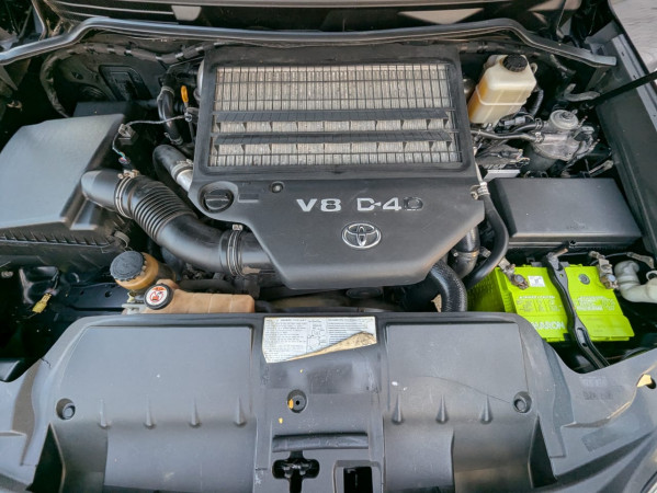 Toyota Land Cruiser 2018  Black LHD Diesel AT SUV 4WD view 13