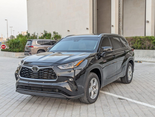 Toyota Highlander 2023/ Black LHD Hybrid AT SUV 4WD view 14