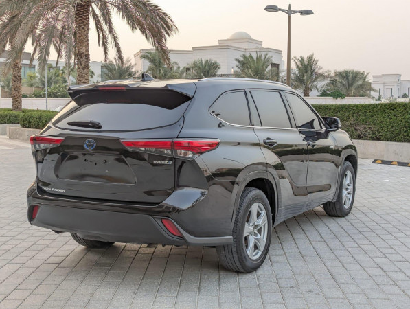 Toyota Highlander 2023/ Black LHD Hybrid AT SUV 4WD view 15