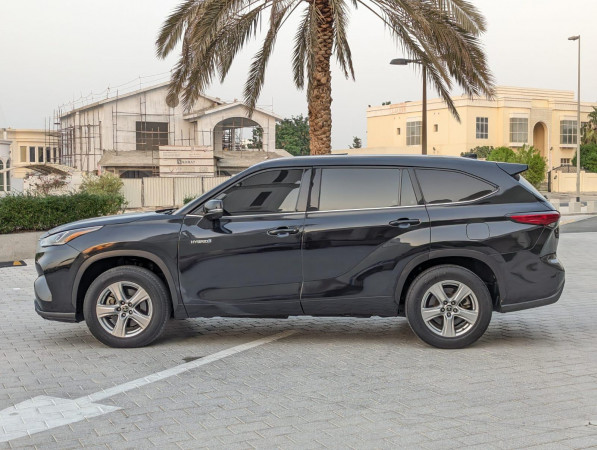 Toyota Highlander 2023/ Black LHD Hybrid AT SUV 4WD view 17