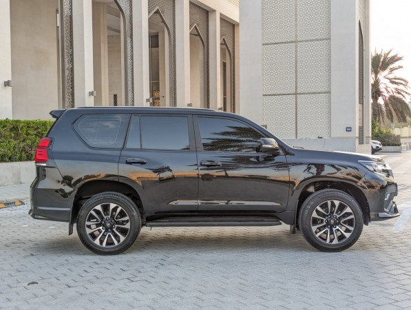 Toyota LAND CRUISER PRADO 2023/ Black LHD Petrol AT SUV 4WD view 17