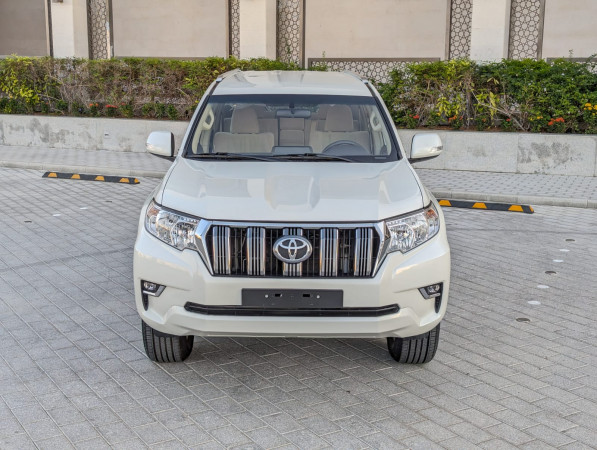 Toyota LAND CRUISER PRADO 2023  White LHD Petrol AT SUV 4WD
