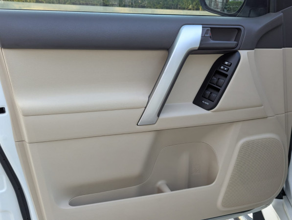 Toyota LAND CRUISER PRADO 2023  White LHD Petrol AT SUV 4WD view 7