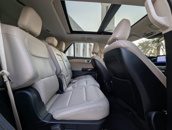 Ford Explorer 2020/ White LHD Petrol AT SUV 4WD view 10