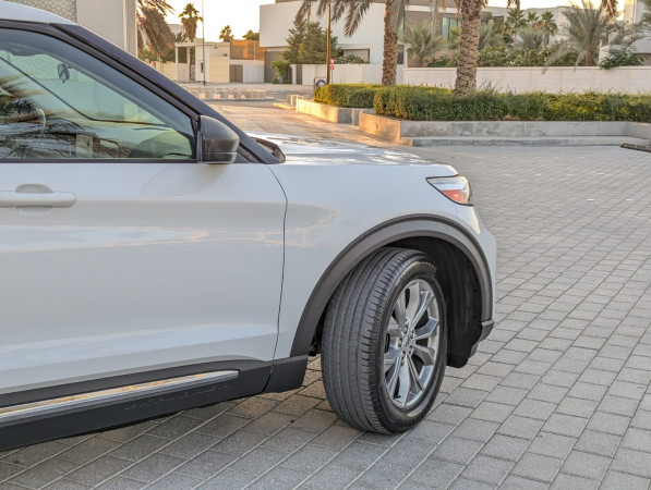 Ford Explorer 2020/ White LHD Petrol AT SUV 4WD view 20