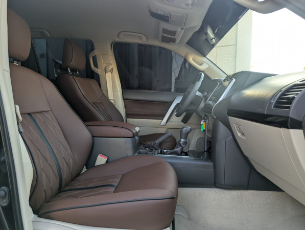 Toyota LAND CRUISER PRADO 2019  Black LHD Petrol AT SUV 4WD view 5