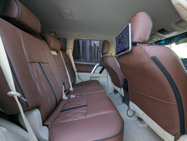 Toyota LAND CRUISER PRADO 2019  Black LHD Petrol AT SUV 4WD view 8