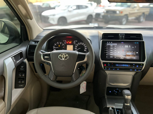 Toyota LAND CRUISER PRADO 2019/ White LHD Petrol AT SUV 4WD view 2