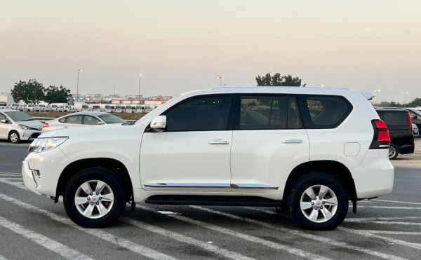 Toyota LAND CRUISER PRADO 2019/ White LHD Petrol AT SUV 4WD view 11