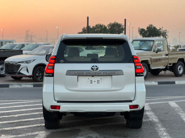Toyota LAND CRUISER PRADO 2019/ White LHD Petrol AT SUV 4WD view 15