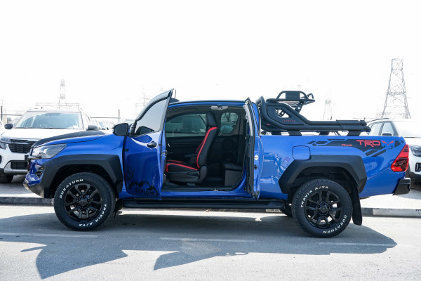 Toyota Hilux 2018  Blue RHD Diesel AT Pickup 2WD view 19