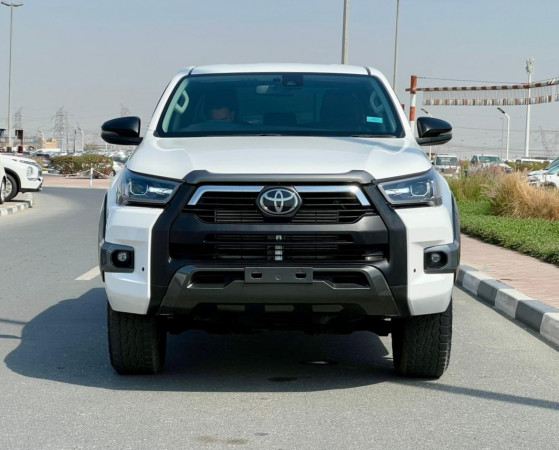 Toyota Hilux 2023  White RHD Diesel AT Pickup 4WD