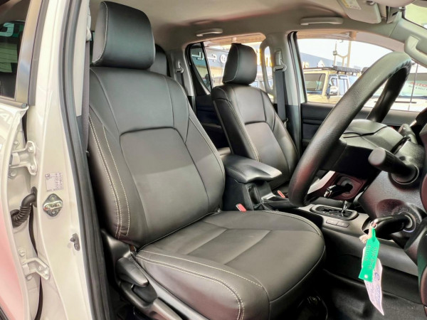 Toyota Hilux 2023  White RHD Diesel AT Pickup 4WD view 4