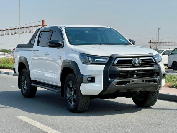 Toyota Hilux 2023  White RHD Diesel AT Pickup 4WD view 22