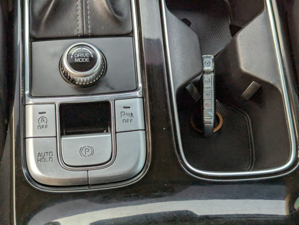 Kia Telluride 2020/ Grey LHD Petrol AT SUV 2WD view 3
