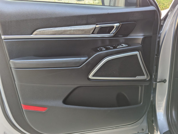 Kia Telluride 2020/ Grey LHD Petrol AT SUV 2WD view 6