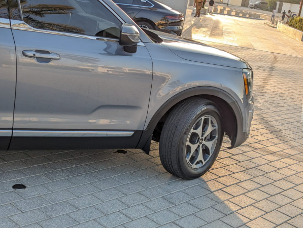 Kia Telluride 2020/ Grey LHD Petrol AT SUV 2WD view 20