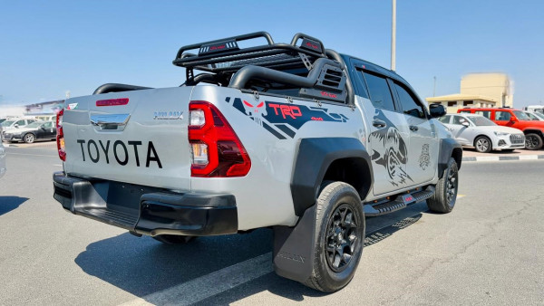 Toyota Hilux 2023/ Silver RHD Diesel AT Pickup 4WD view 12