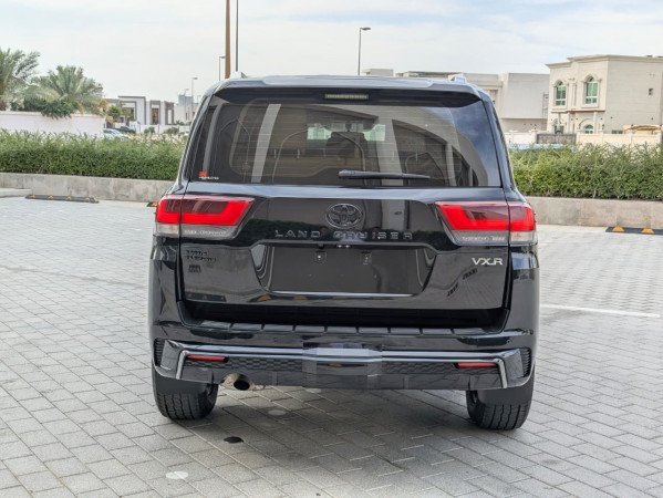 Toyota Land Cruiser 2022/ Black LHD Petrol AT SUV 4WD view 12