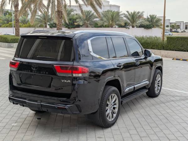 Toyota Land Cruiser 2022/ Black LHD Petrol AT SUV 4WD view 14