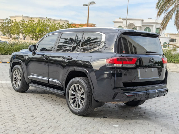 Toyota Land Cruiser 2022/ Black LHD Petrol AT SUV 4WD view 15