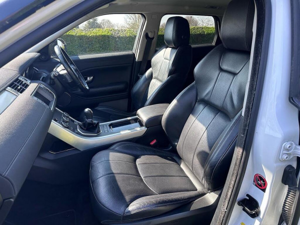 Land Rover Range Rover Evoque 2019/ White RHD Diesel MT SUV 4WD view 4