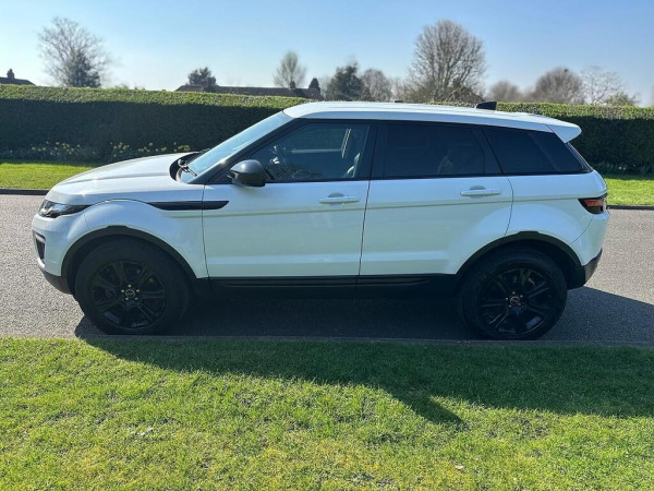 Land Rover Range Rover Evoque 2019/ White RHD Diesel MT SUV 4WD view 17