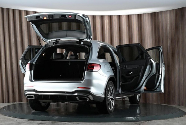 Mercedes-Benz GLC 300 2022/ Silver RHD Diesel AT SUV Crossover 4WD view 2