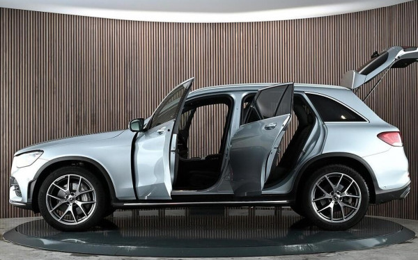 Mercedes-Benz GLC 300 2022/ Silver RHD Diesel AT SUV Crossover 4WD view 3