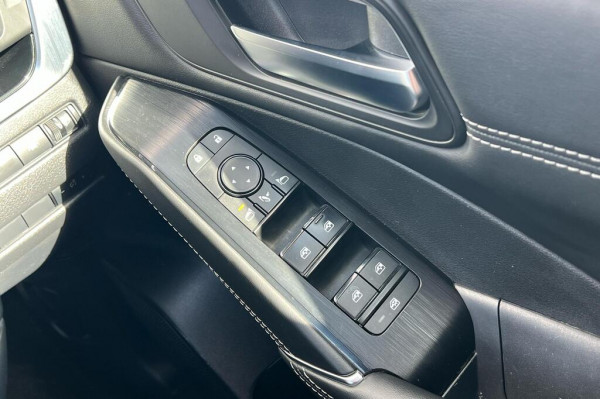 Nissan Qashqai 2022/ Grey RHD Hybrid AT SUV Crossover 2WD view 5