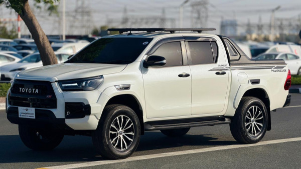 Toyota Hilux 2019/ White RHD Diesel AT Pickup 4WD