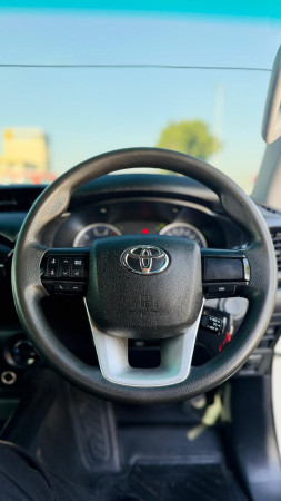 Toyota Hilux 2019/ White RHD Diesel AT Pickup 4WD view 14