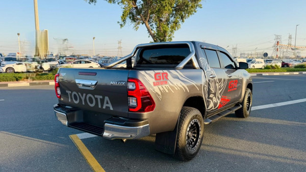 Toyota Hilux 2019/ Grey RHD Diesel AT Pickup 4WD view 12