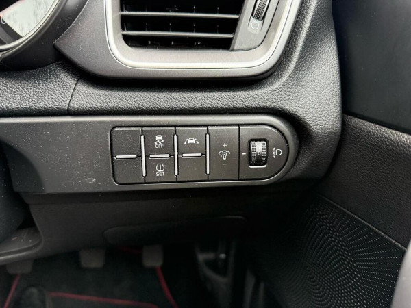 Kia XCeed 2022/ Bronze RHD Petrol MT SUV Crossover 2WD view 2