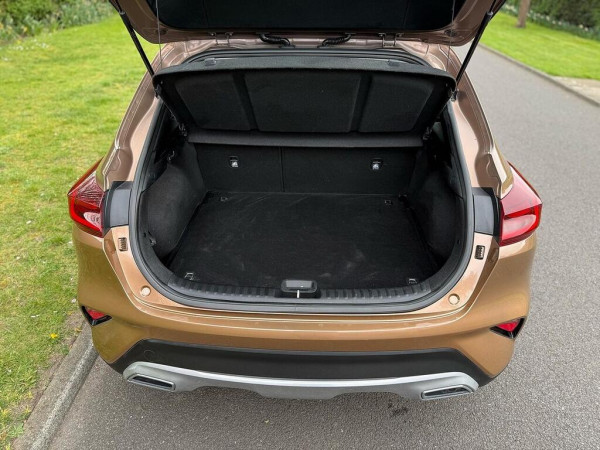 Kia XCeed 2022/ Bronze RHD Petrol MT SUV Crossover 2WD view 8