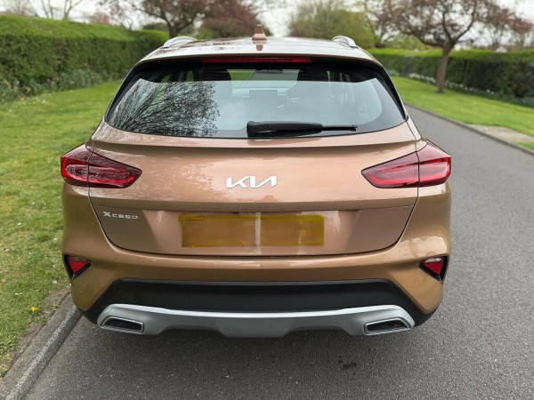 Kia XCeed 2022/ Bronze RHD Petrol MT SUV Crossover 2WD view 10