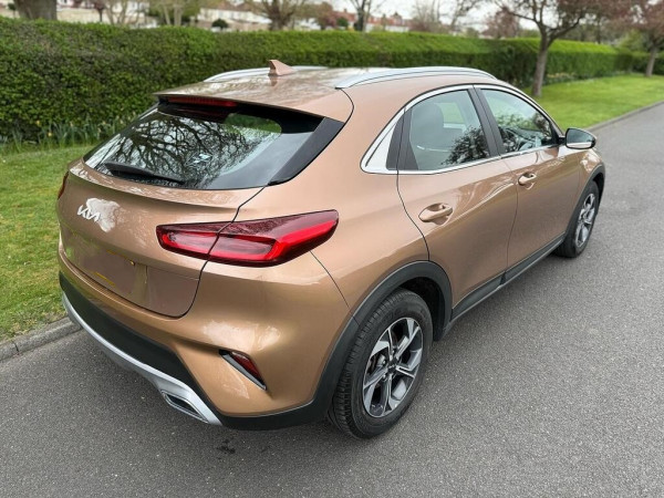 Kia XCeed 2022/ Bronze RHD Petrol MT SUV Crossover 2WD view 13
