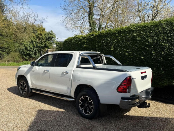 Toyota Hilux 2019/ White RHD Diesel AT Pickup 4WD view 4