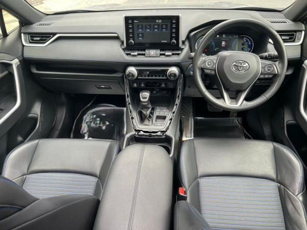 Toyota RAV 4 2019/ Silver RHD Hybrid AT SUV Crossover 2WD view 8