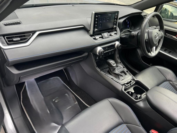 Toyota RAV 4 2019/ Silver RHD Hybrid AT SUV Crossover 2WD view 11