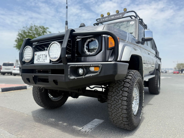 Toyota Land Cruiser Pickup 2019/ Grey RHD Diesel MT Pickup 4WD view 3