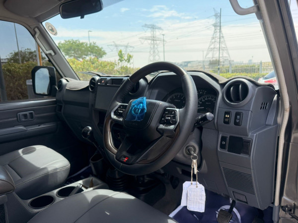 Toyota Land Cruiser Pickup 2019/ Grey RHD Diesel MT Pickup 4WD view 5
