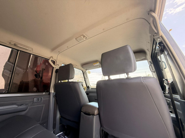 Toyota Land Cruiser Pickup 2019/ Grey RHD Diesel MT Pickup 4WD view 14
